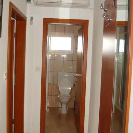 Apartments Zdenka Starigrad Paklenica Room photo