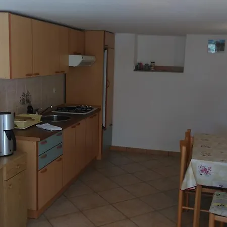 Apartments Zdenka Starigrad Paklenica Exterior photo