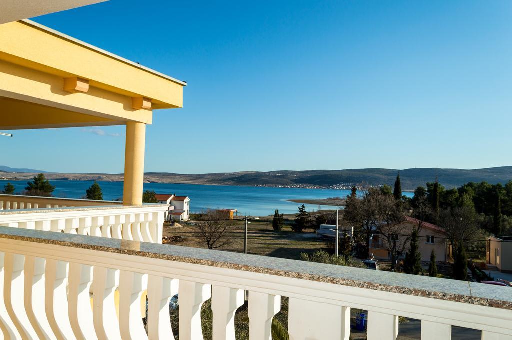 Zdenka Apartment Starigrad Paklenica